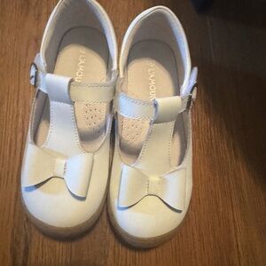 L'Amour Cream Dress Shoes with Bow